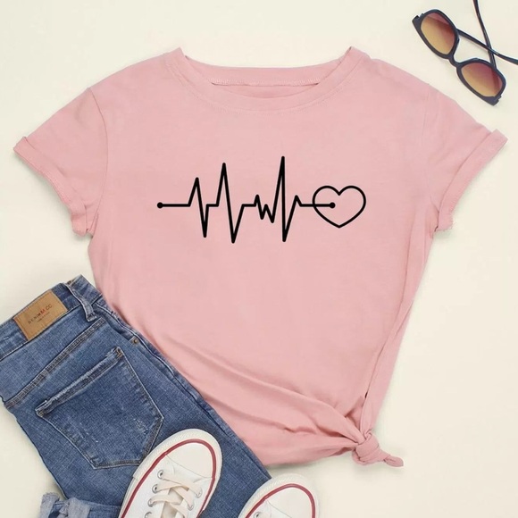 NEW! 100% Cotton Blush Pink Printed Heart EKG Short Sleeve T-Shirt - Picture 1 of 7